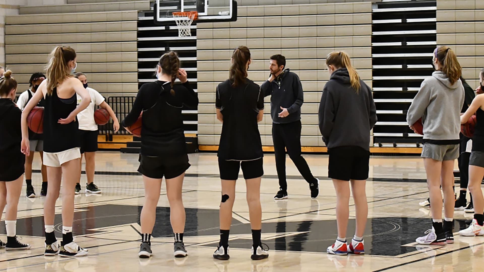 Monarch girls basketball