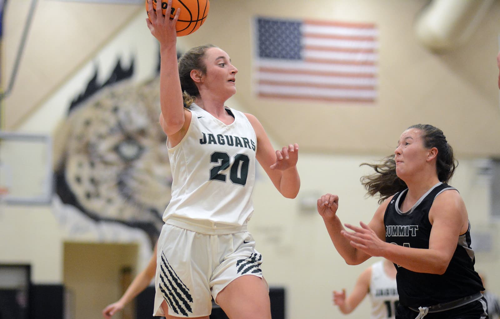 Girls Basketball: Summit vs D'Evelyn
