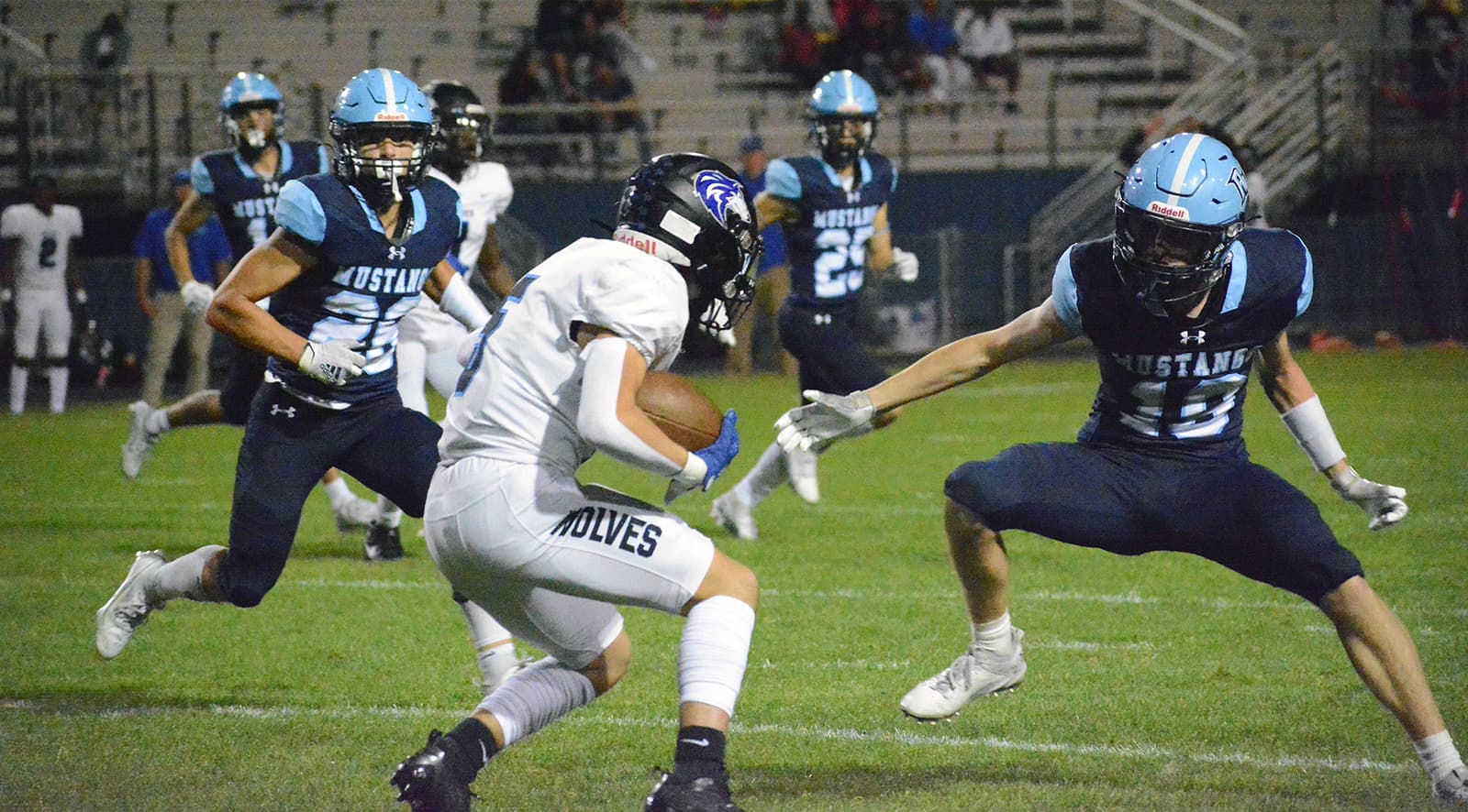 Football: Grandview vs Ralston Valley