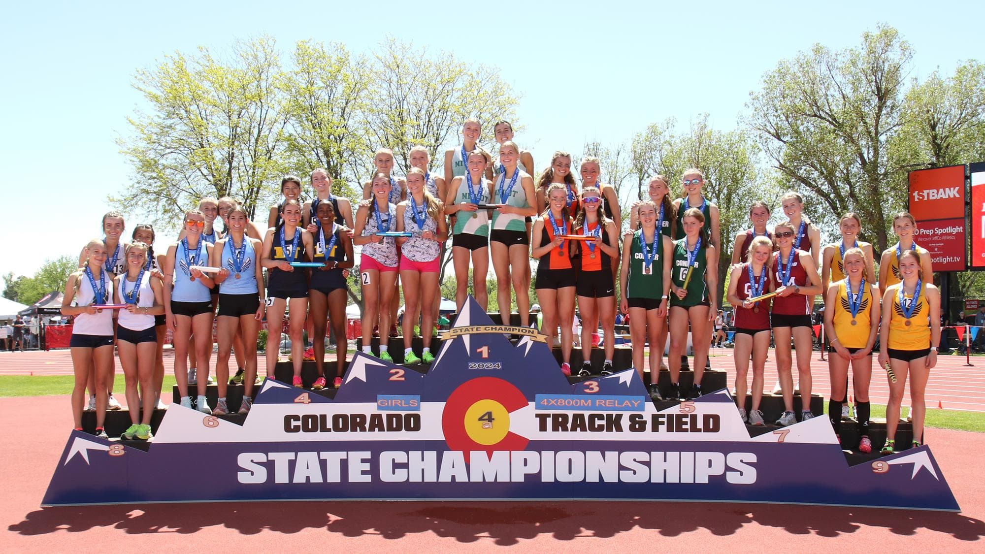Girls 4A 4x800m Relay Champions