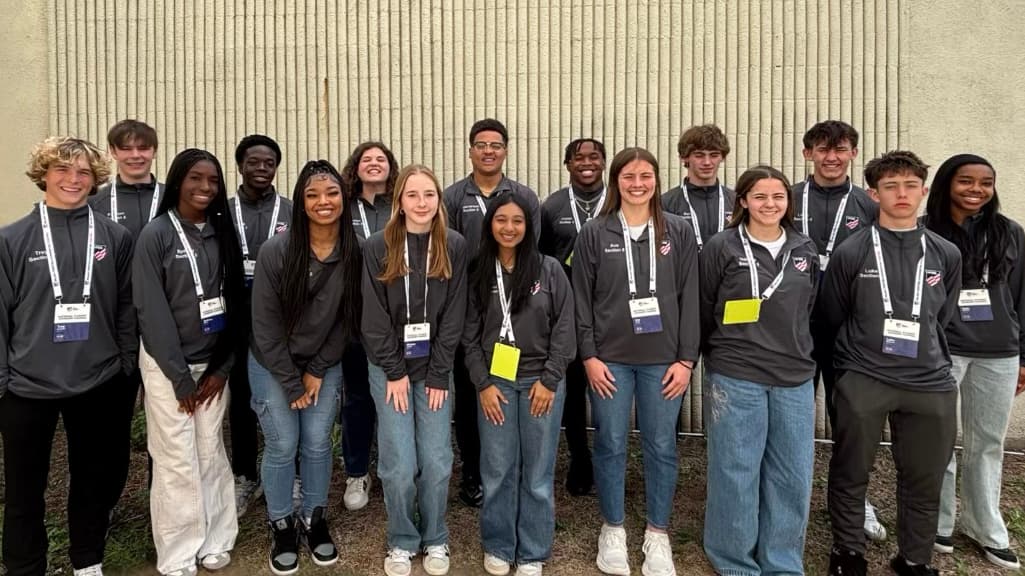 NFHS NSAC 2025 - Isabella Malloy with national student leaders