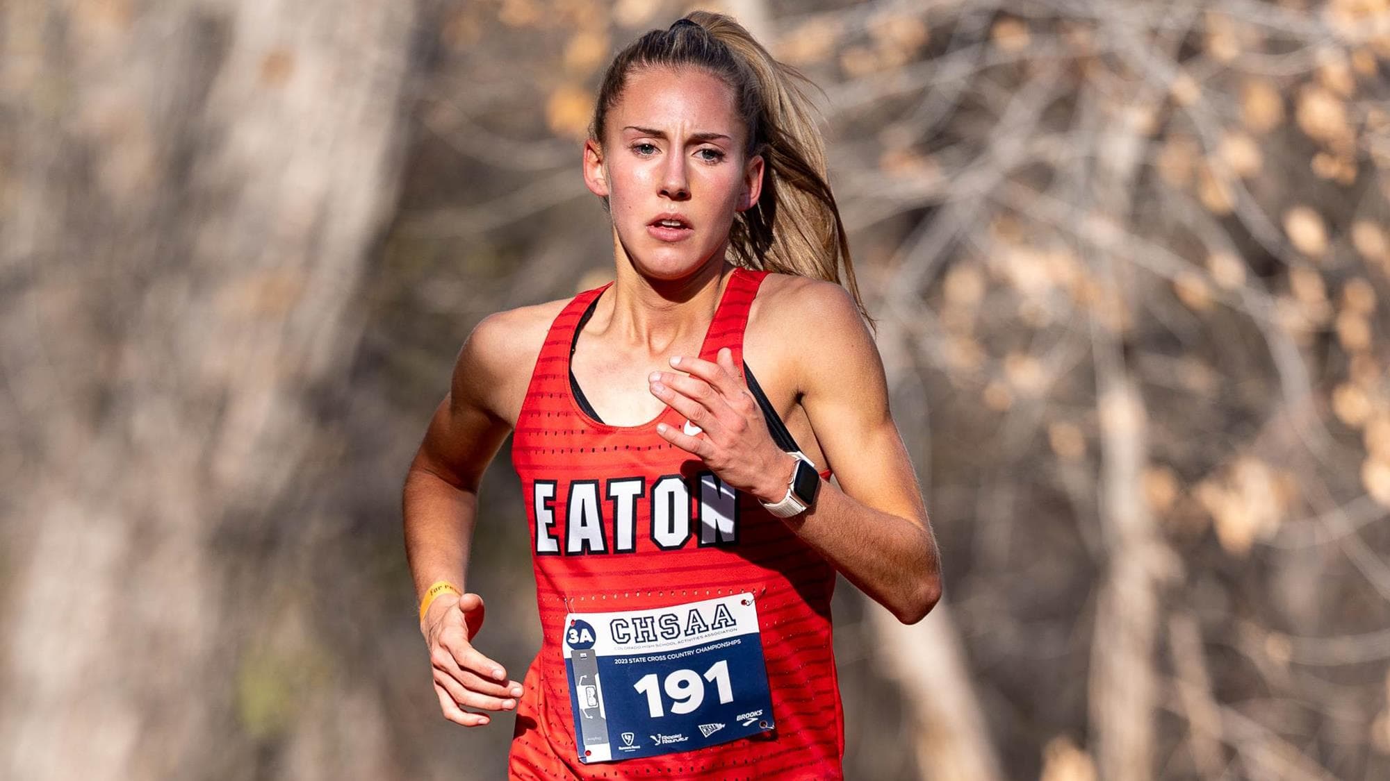 Delaney Reuter of Eaton running at the 2024 state cross country championships