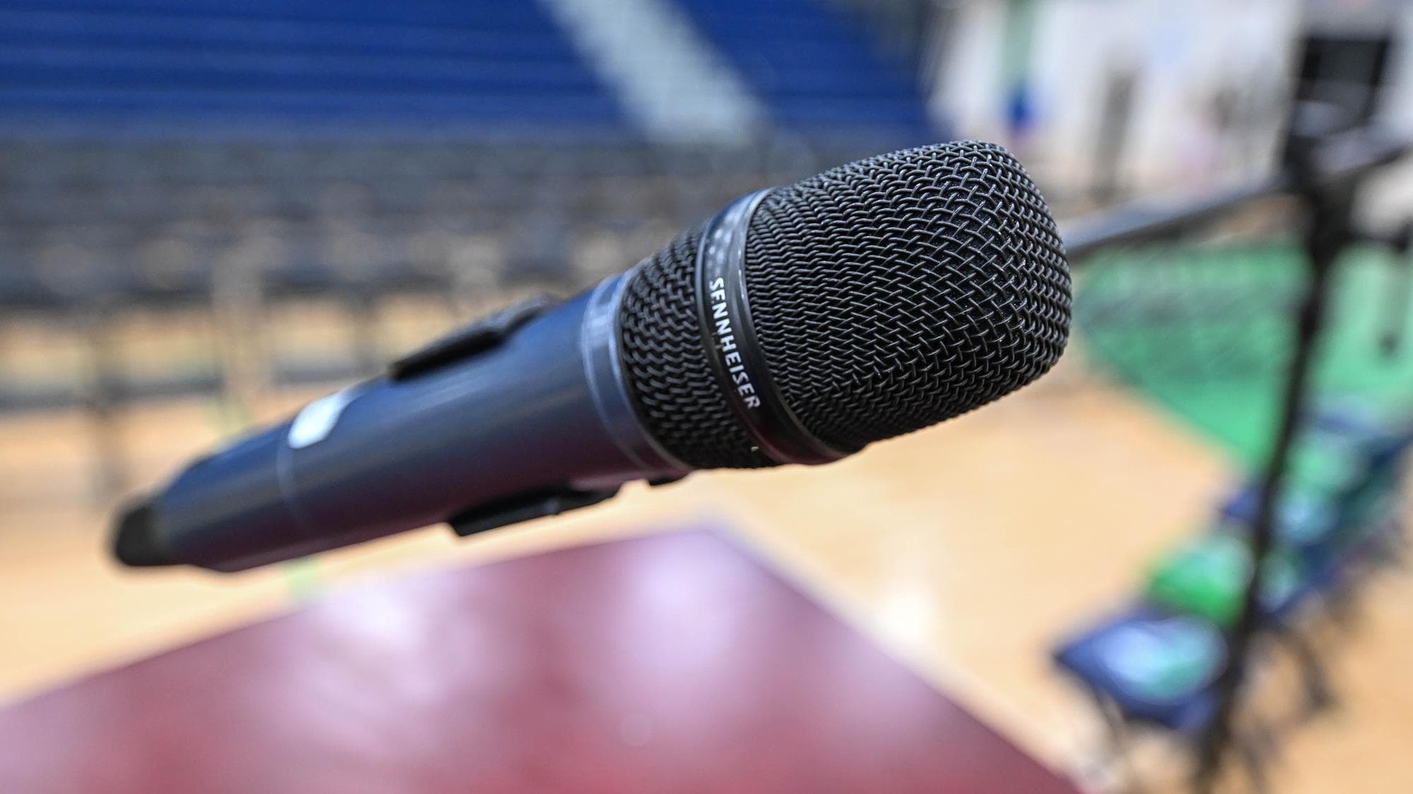 Microphone