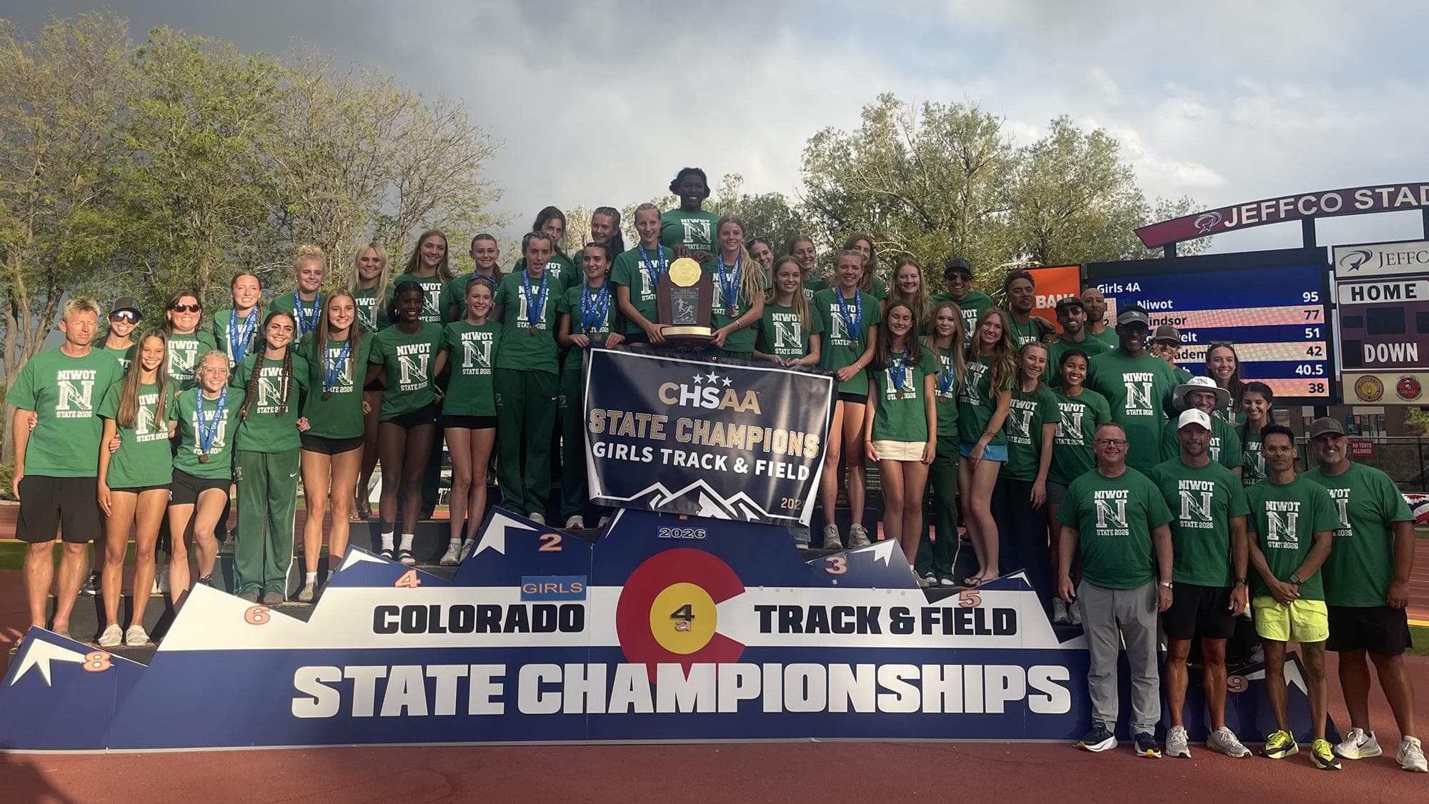 4A Girls Track - Niwot team photo after winning the state track championship